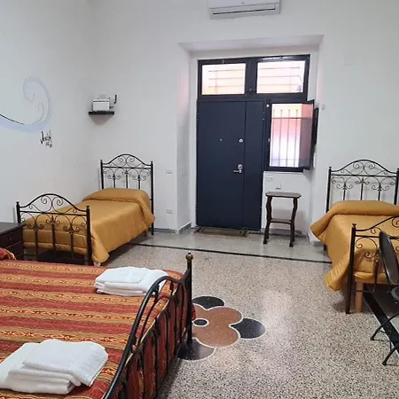 Hotell La Casa Di Susi Neapel